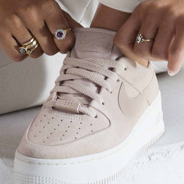 basket nike air force 1 femme noir et blanc basket nike air force 1 femme noir et blanc